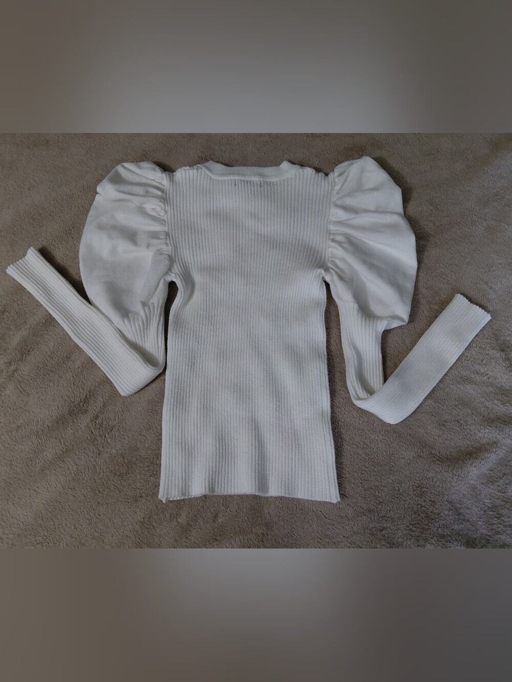 NWT Forever 21 Pearl Embellished Puff Sleeve Ribbed Sweater Top XS White - Picture 2 of 3